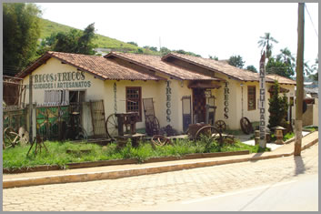 Trecos & Trecos